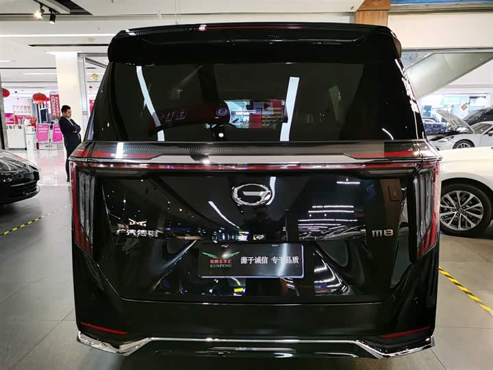 Фото 4 - GAC Trumpchi M8