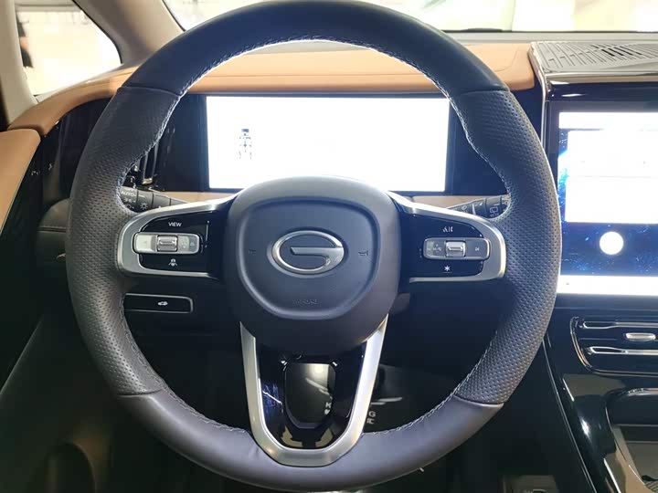 Фото 7 - GAC Trumpchi M8