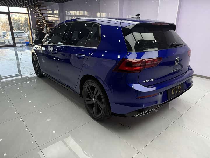 Фото 4 - Volkswagen Golf