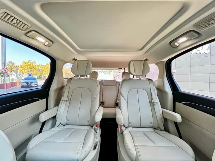 Фото 7 - Buick GL8 ES