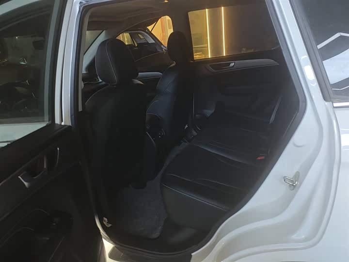 Фото 8 - Haval M6