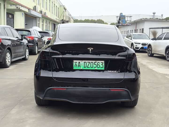 Фото 4 - Tesla Model Y