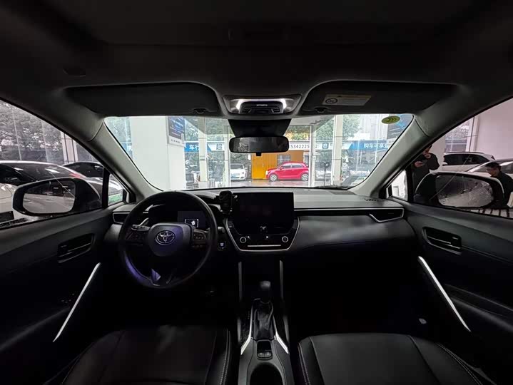 Фото 4 - Toyota Corolla Cross