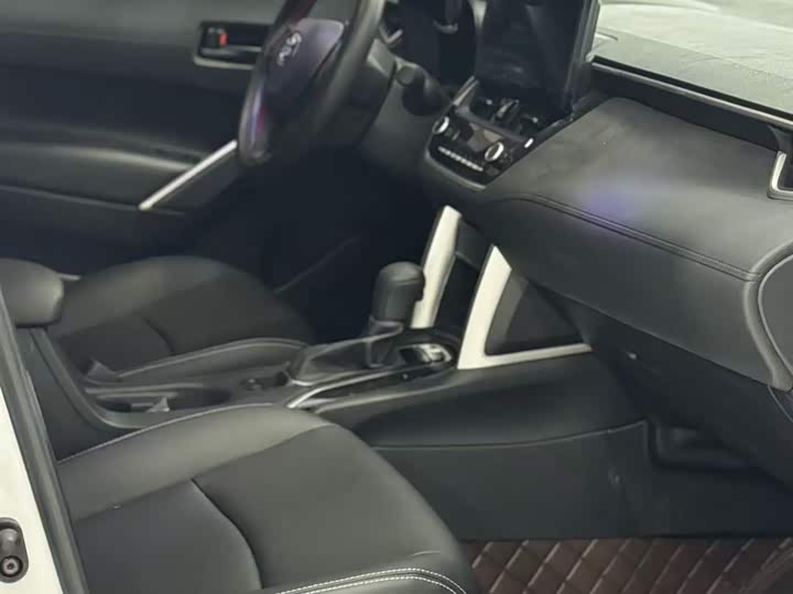 Фото 7 - Toyota Corolla Cross