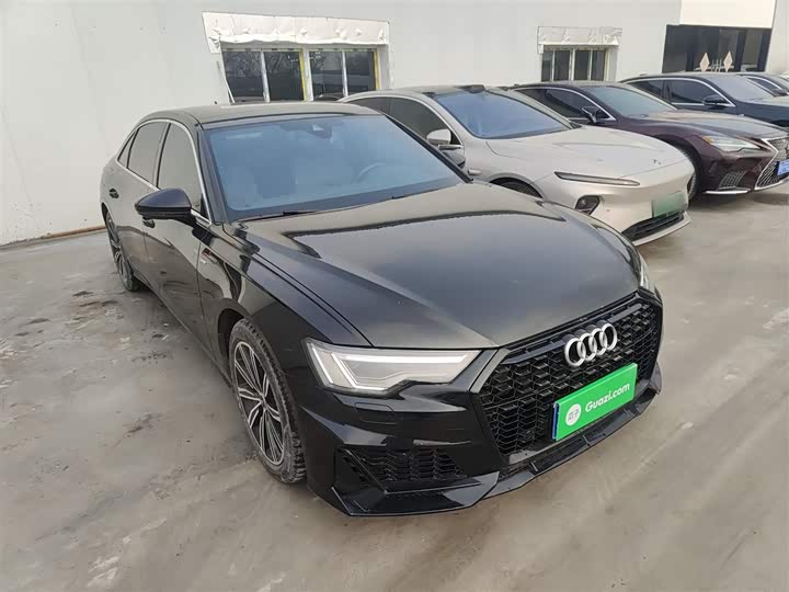 Фото 4 - Audi A6L