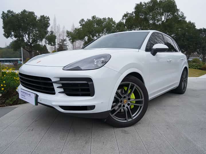 Фото 1 - Porsche Cayenne Hybrid