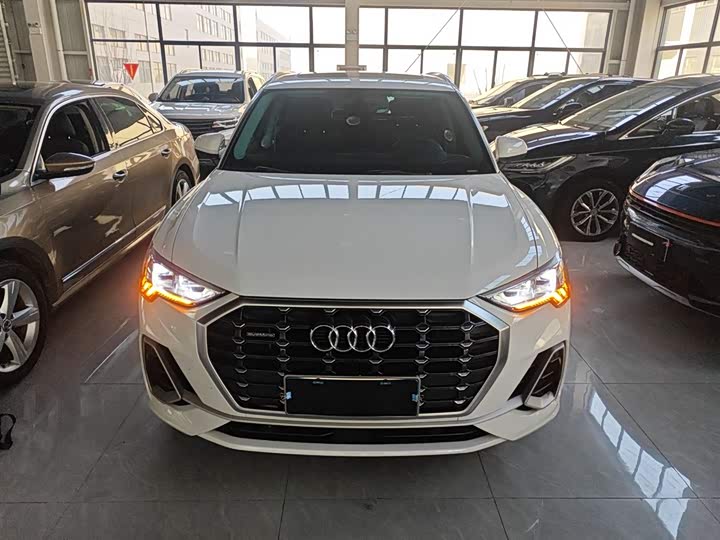 Фото 3 - Audi Q3