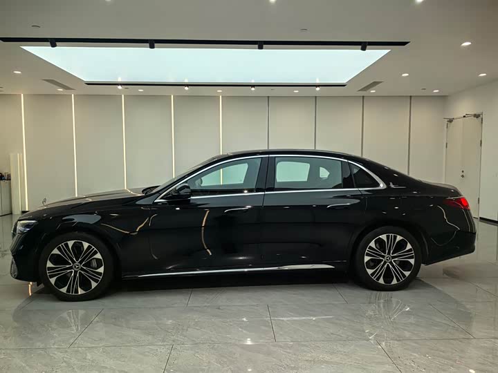 Фото 4 - Mercedes-Benz E-Class Hybrid