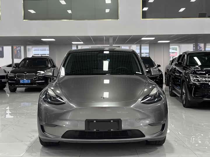 Фото 2 - Tesla Model Y