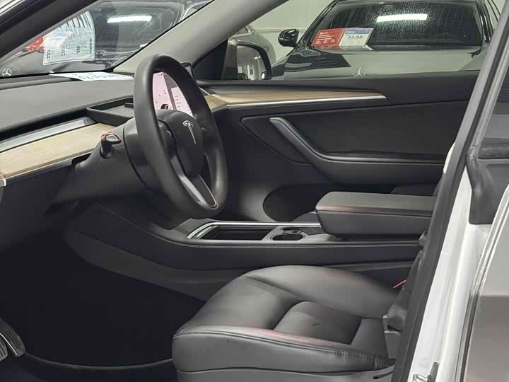 Фото 7 - Tesla Model Y