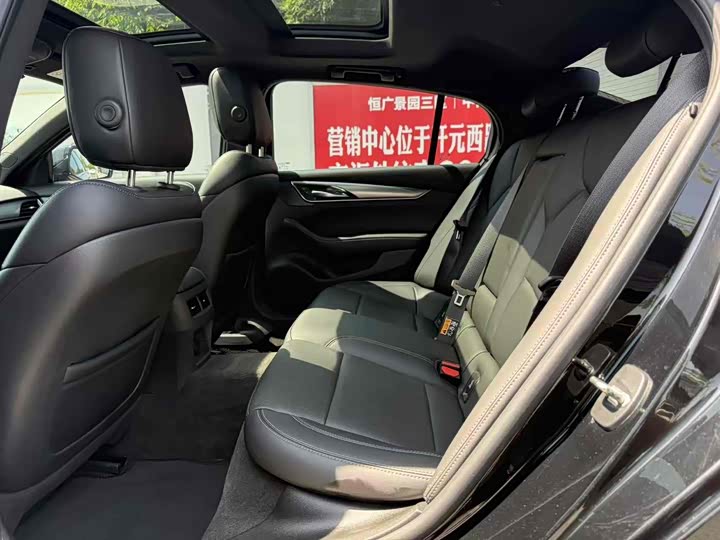 Фото 6 - Cadillac CT5