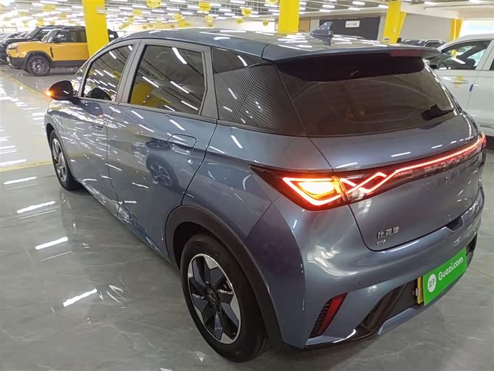 Фото 5 - BYD Dolphin