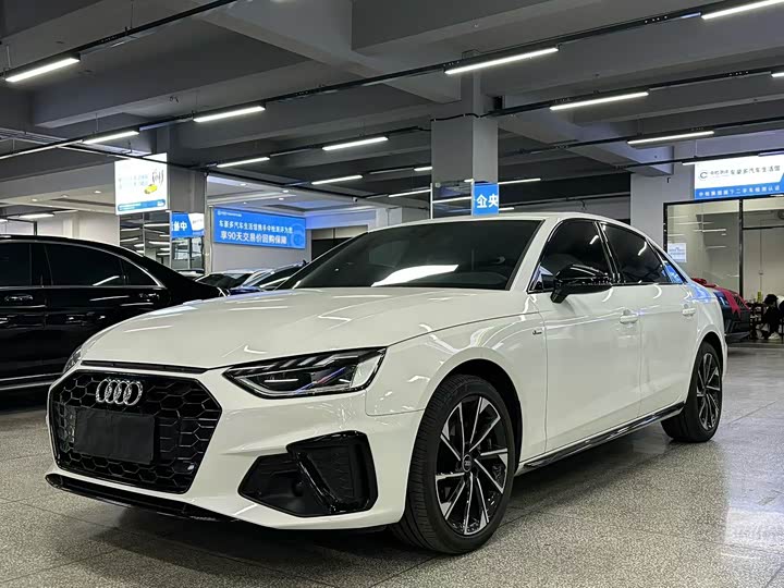 Фото 3 - Audi A4L