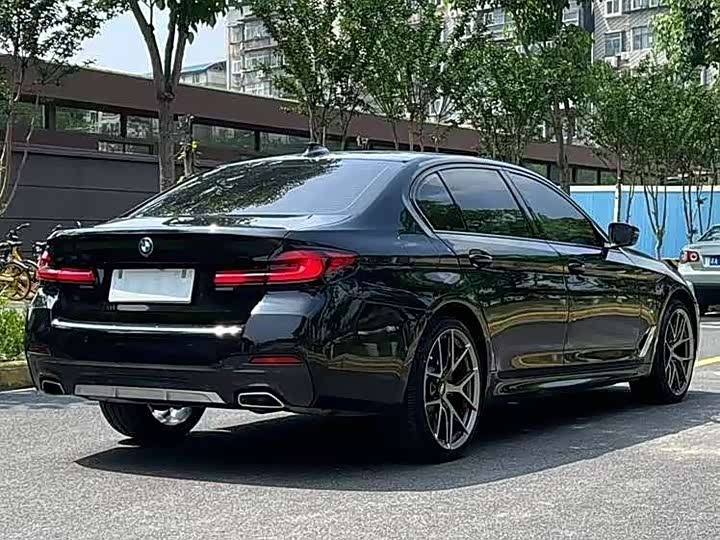 Фото 7 - BMW 5 Series