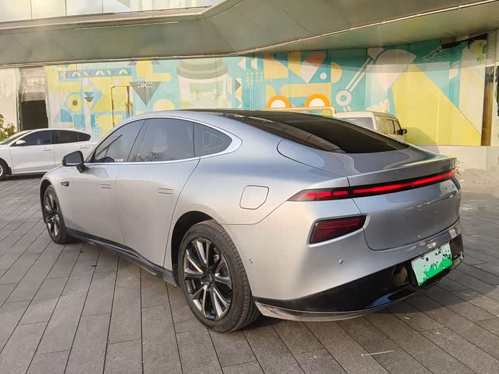 Фото 6 - XPeng P7