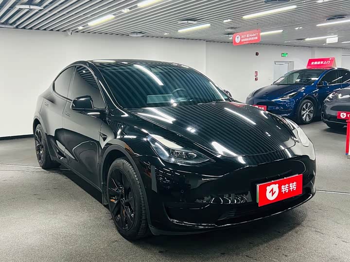 Фото 3 - Tesla Model Y