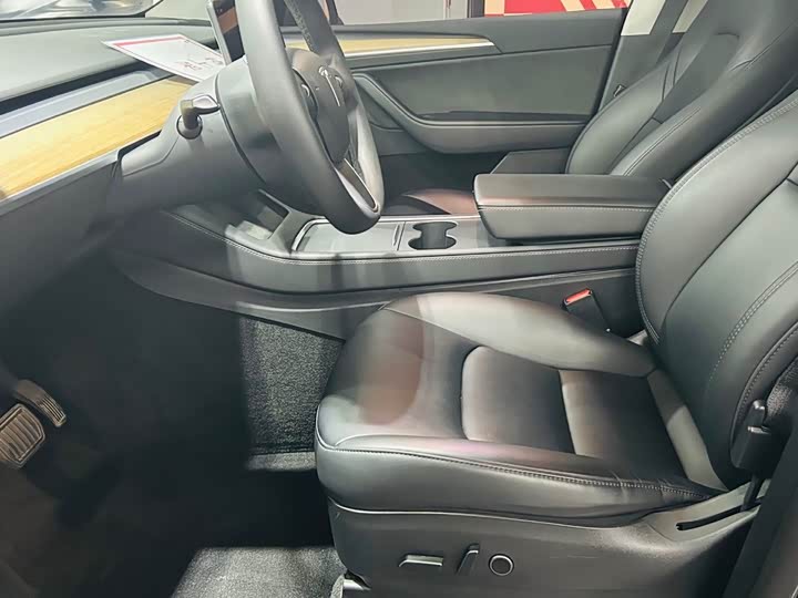 Фото 7 - Tesla Model Y