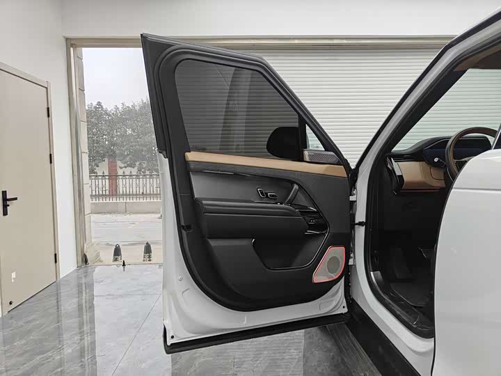 Фото 9 - Land Rover Range Rover Sport