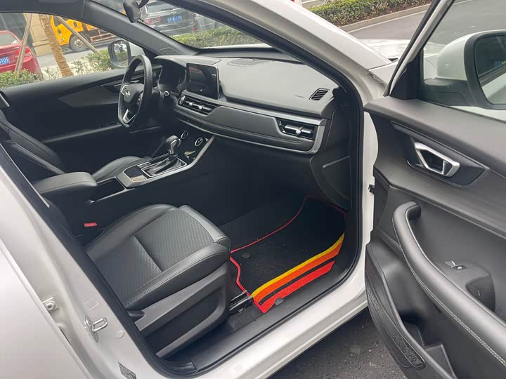 Фото 9 - Chery Tiggo 5x