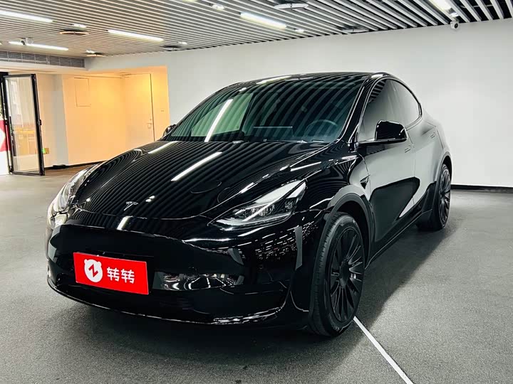 Фото 1 - Tesla Model Y