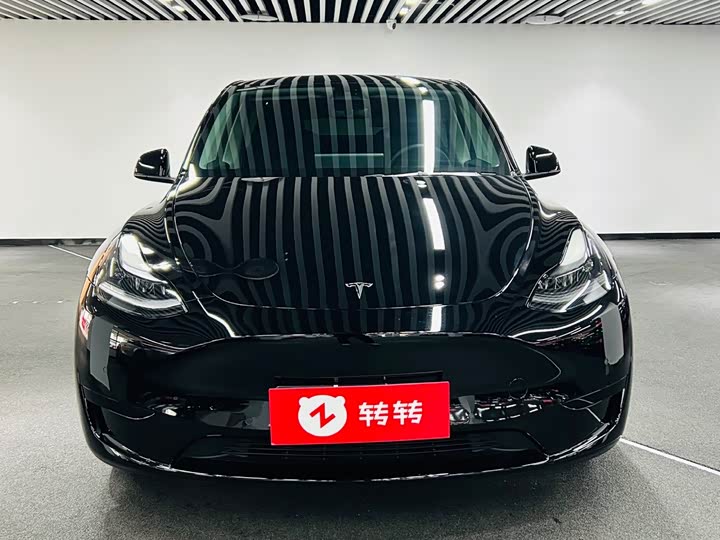 Фото 2 - Tesla Model Y
