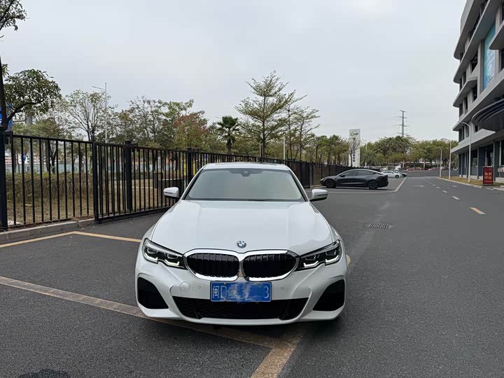 Фото 2 - BMW 3 Series