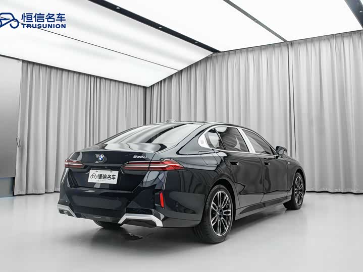 Фото 6 - BMW 5 Series