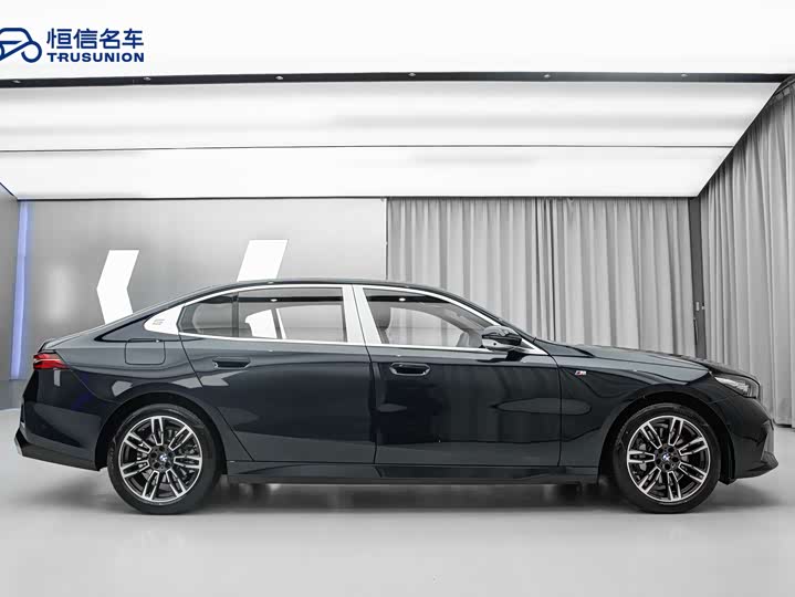 Фото 7 - BMW 5 Series