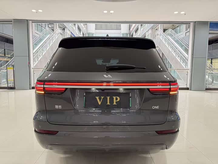 Фото 4 - LiXiang One