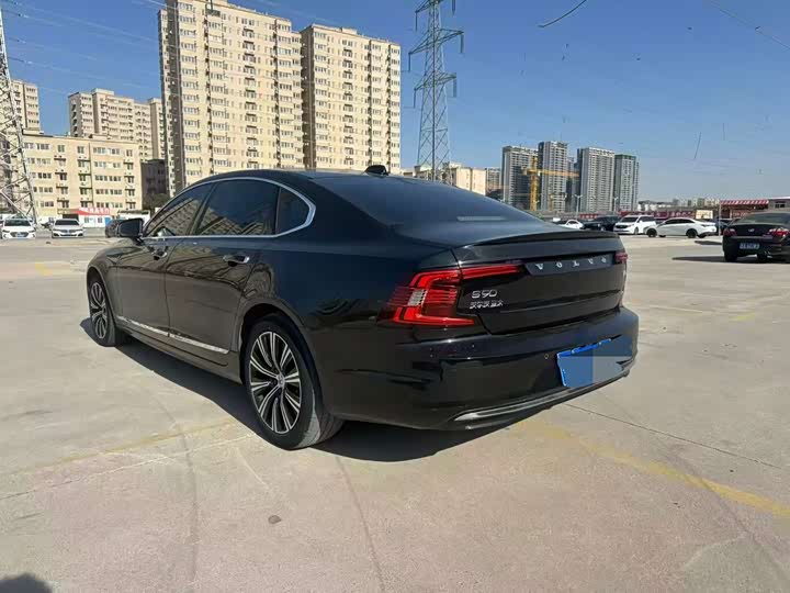 Фото 7 - Volvo S90