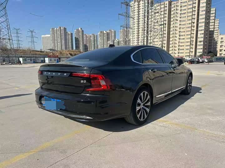 Фото 9 - Volvo S90