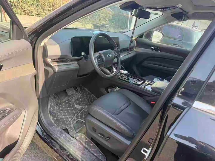 Фото 5 - Ford Equator Sport