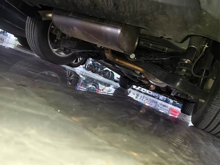 Фото 9 - Ford Equator Sport