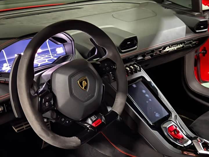 Фото 7 - Lamborghini Huracán