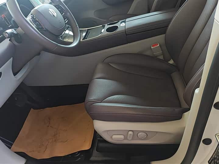 Фото 9 - Leapmotor C11