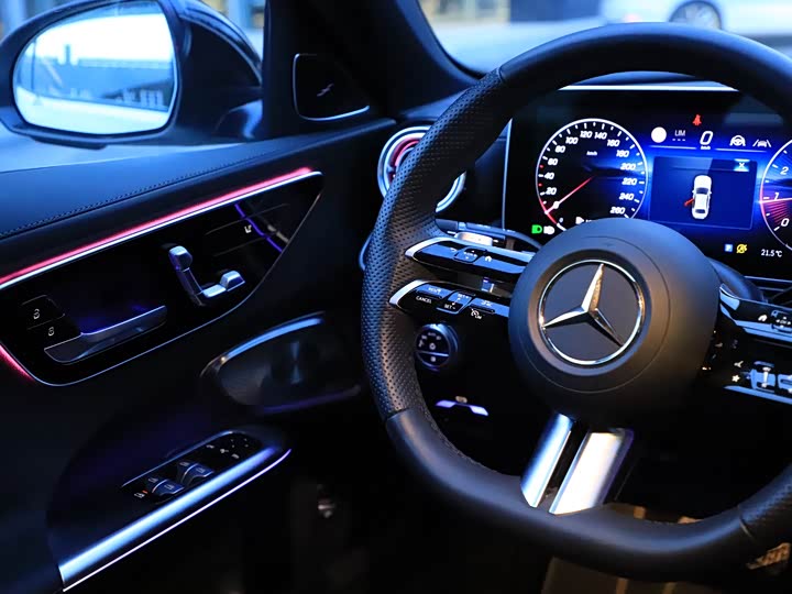 Фото 5 - Mercedes-Benz C-Class