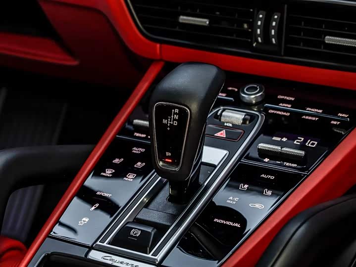 Фото 5 - Porsche Cayenne