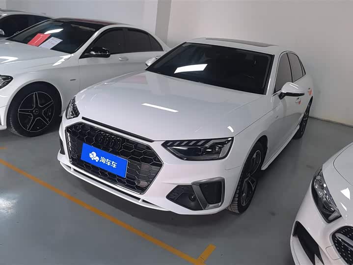 Фото 1 - Audi A4L