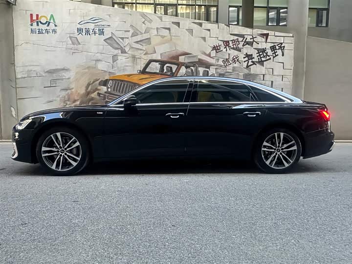 Фото 3 - Audi A6L