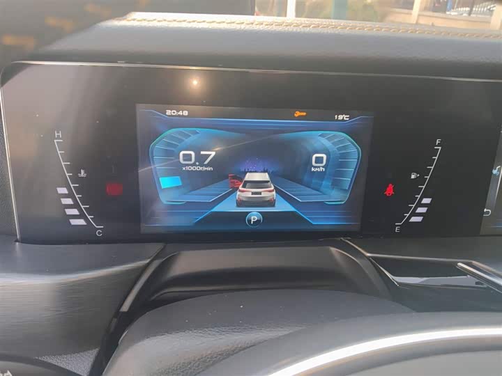 Фото 4 - Bestune T77