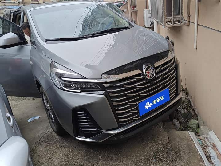 Фото 1 - Buick GL8 ES