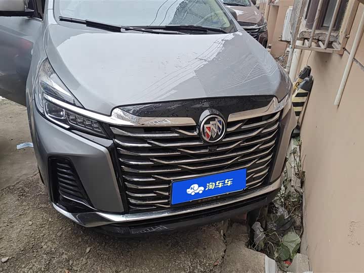 Фото 2 - Buick GL8 ES