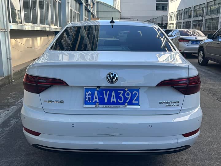 Фото 4 - Volkswagen Lamando L