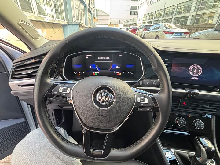 Фото 8 - Volkswagen Lamando L