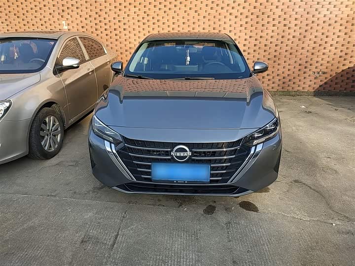 Фото 3 - Nissan Sylphy