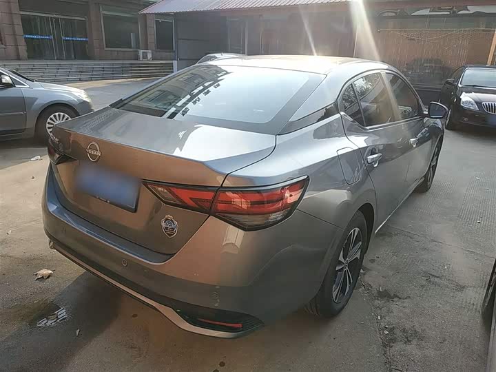 Фото 7 - Nissan Sylphy