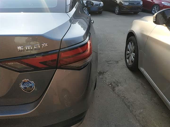 Фото 8 - Nissan Sylphy