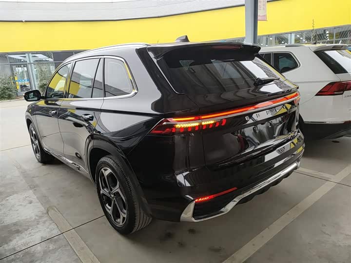 Фото 5 - Geely Monjaro