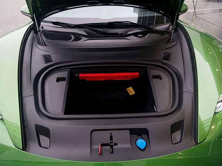 Фото 8 - Porsche Taycan