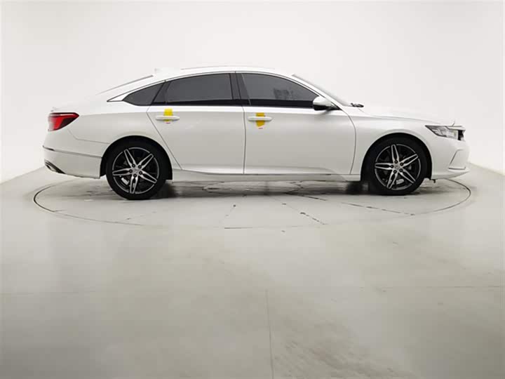 Фото 9 - Honda Inspire